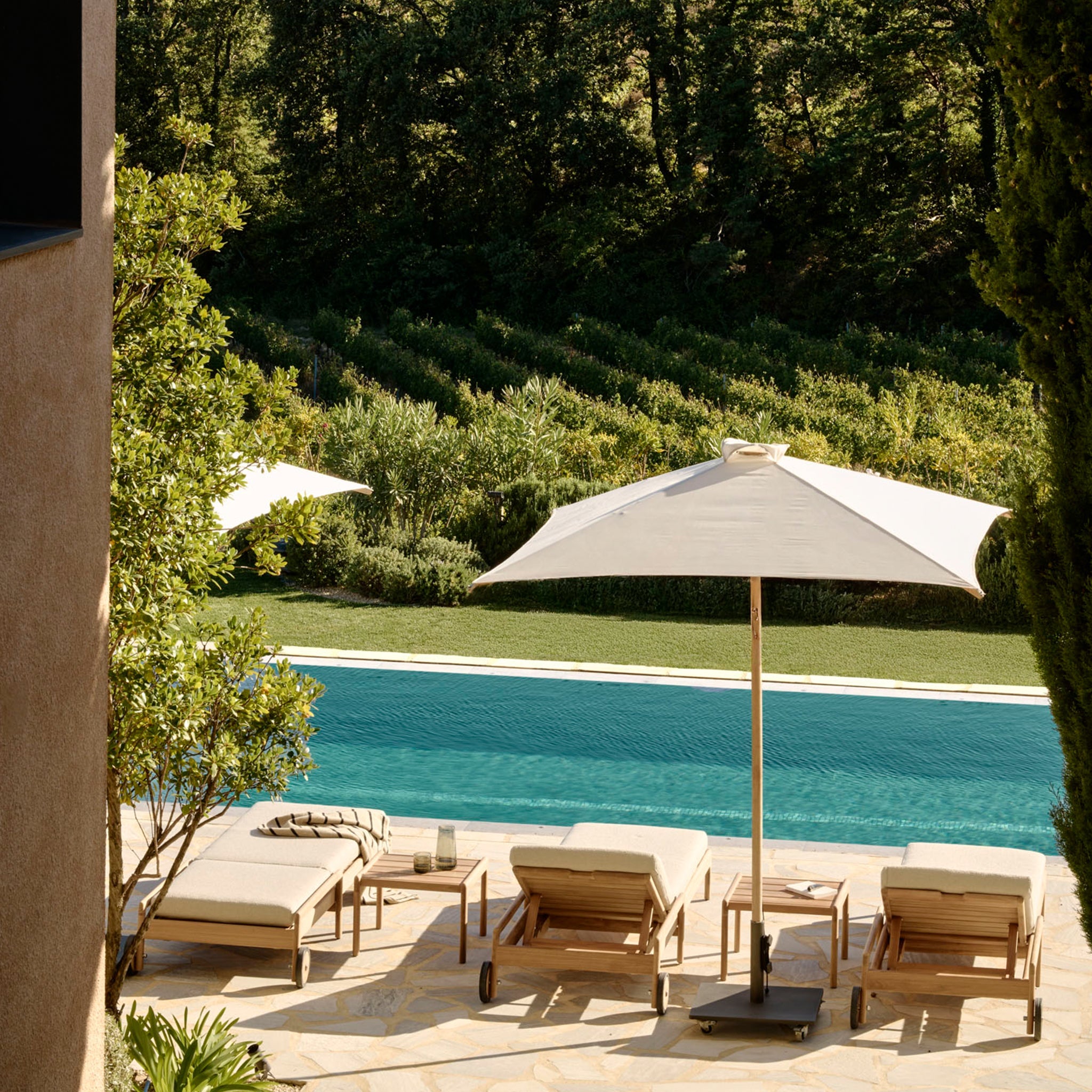 Outdoor Lounge Furniture