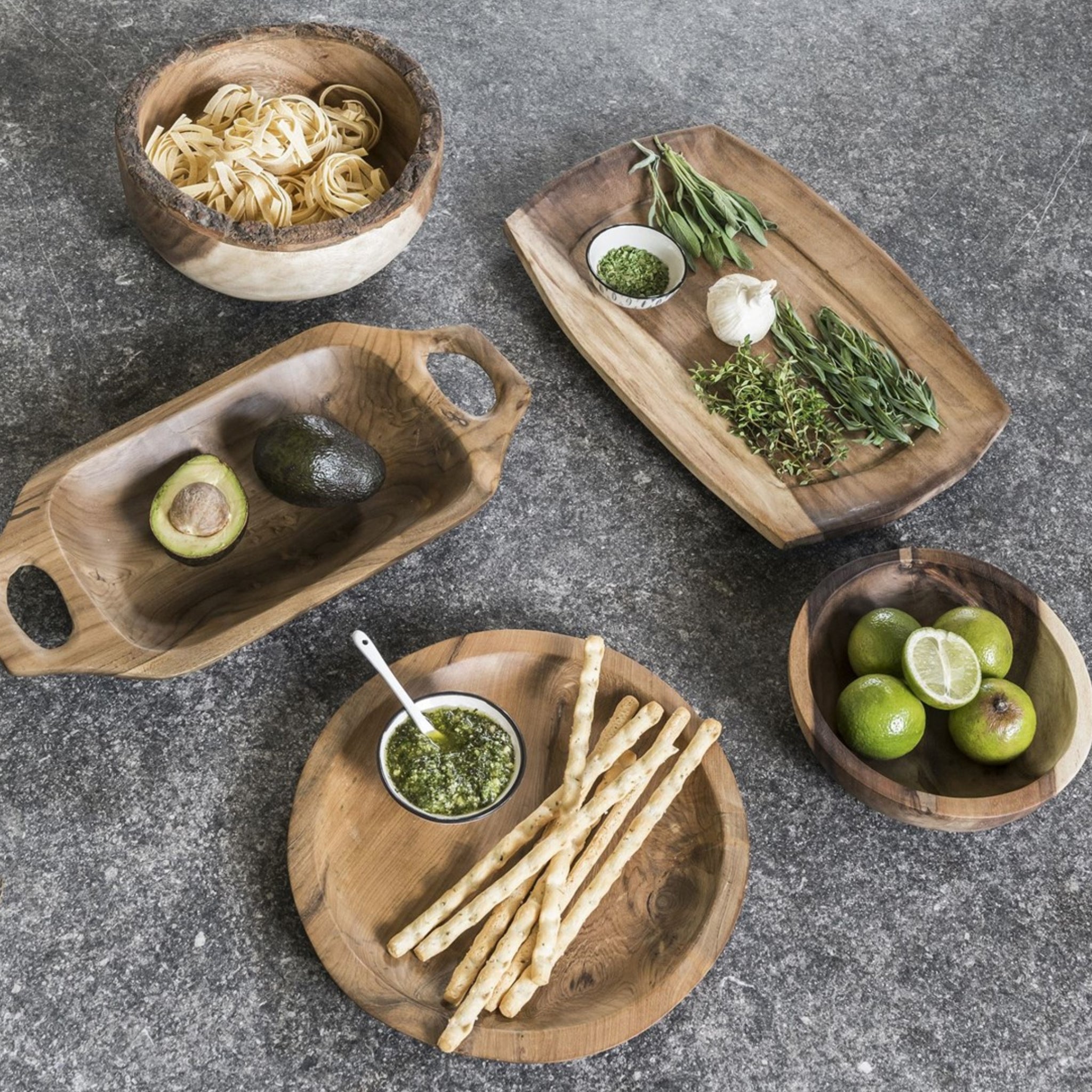 Bandeja de teca color crema de Ø30 cm y Ø35 cm | Juego de 2