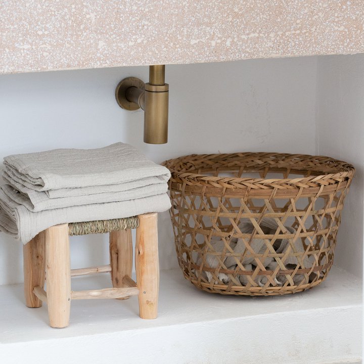 TABURETE | MADERA DE EUCALIPTO Y HOJAS DE PALMA IH 20 CM